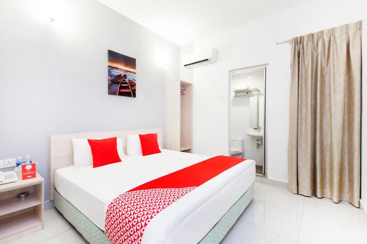 Oyo 325 Damansara Inn Petaling Jaya Exterior photo