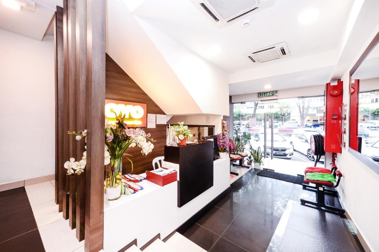 Oyo 325 Damansara Inn Petaling Jaya Exterior photo