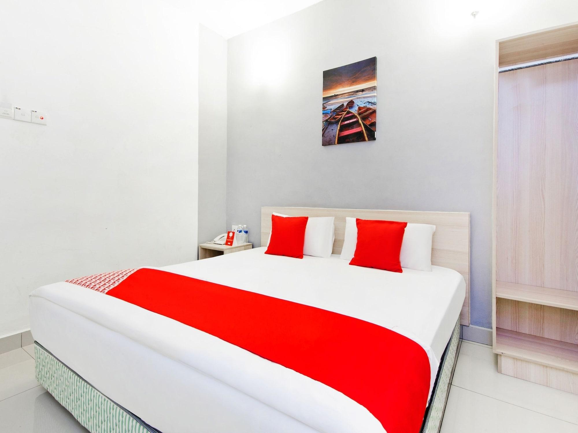 Oyo 325 Damansara Inn Petaling Jaya Exterior photo