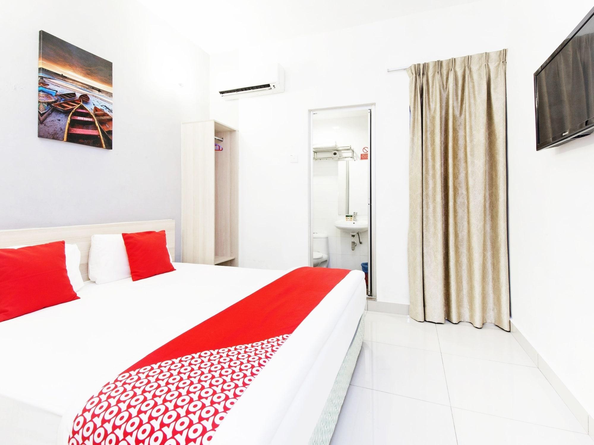 Oyo 325 Damansara Inn Petaling Jaya Exterior photo