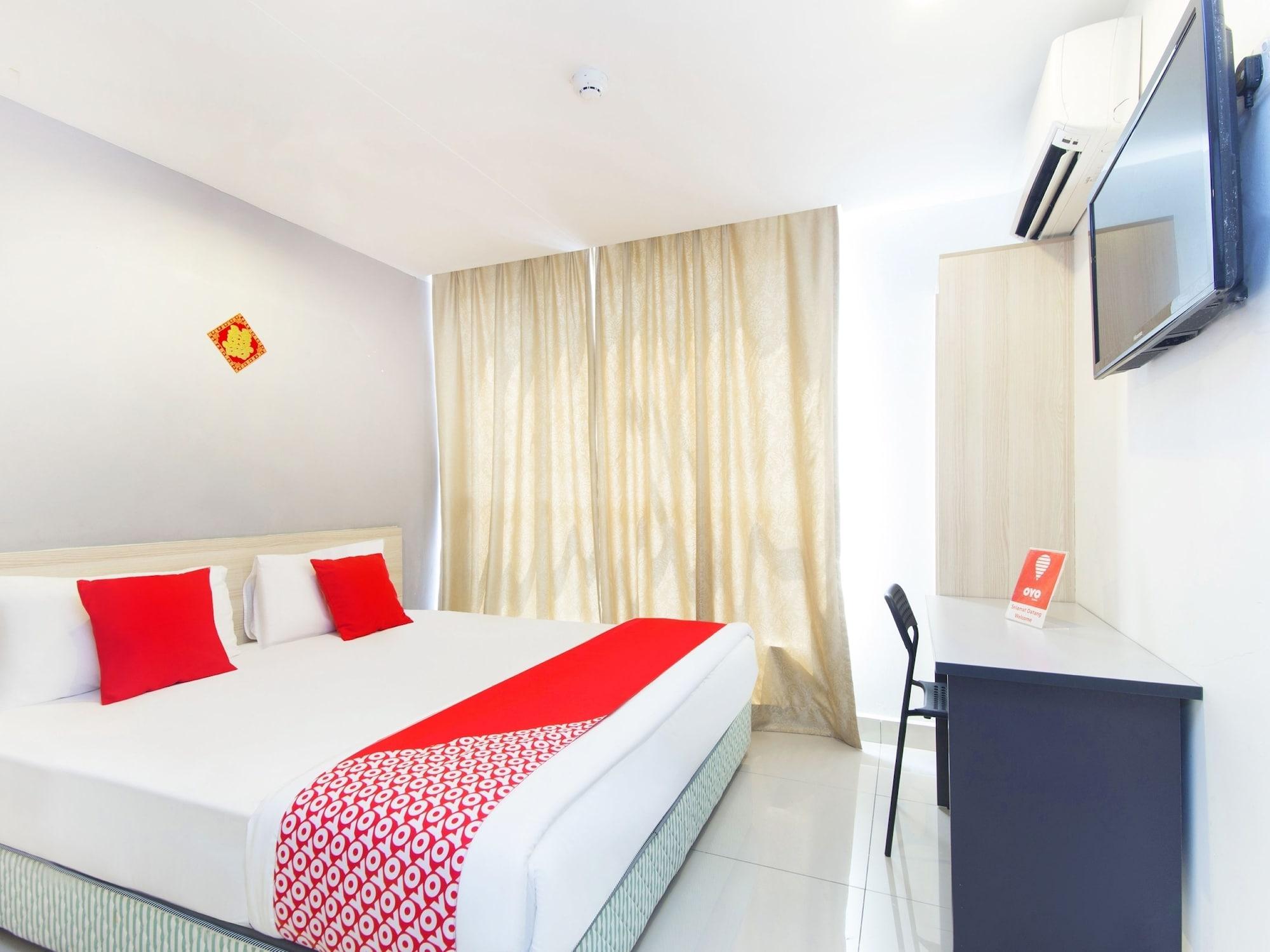 Oyo 325 Damansara Inn Petaling Jaya Exterior photo