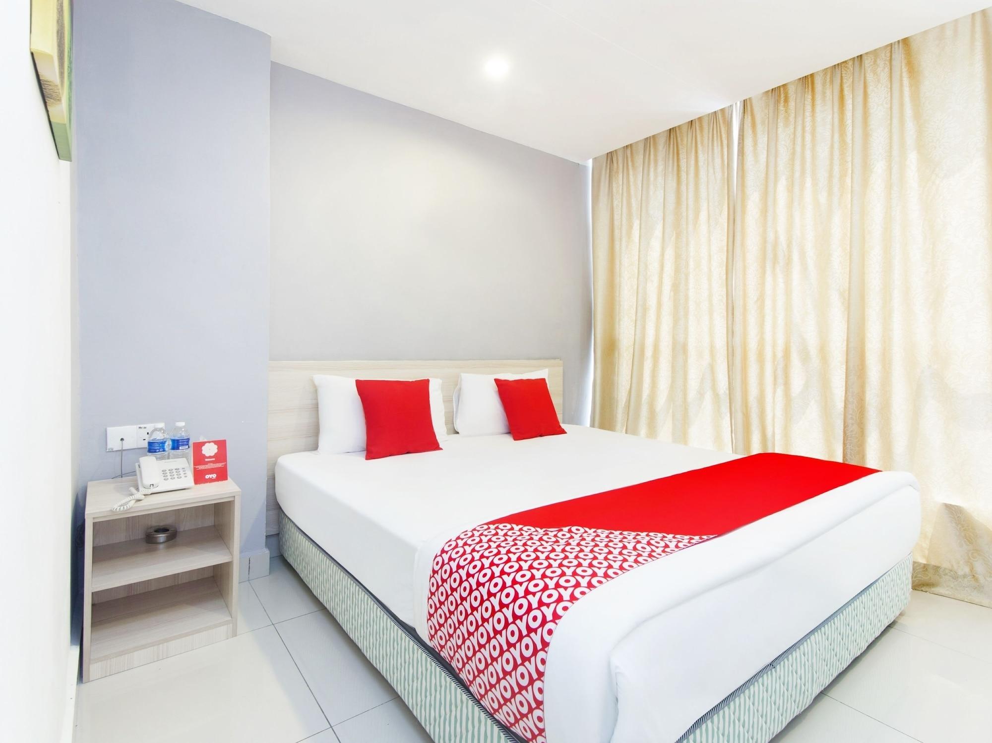 Oyo 325 Damansara Inn Petaling Jaya Exterior photo