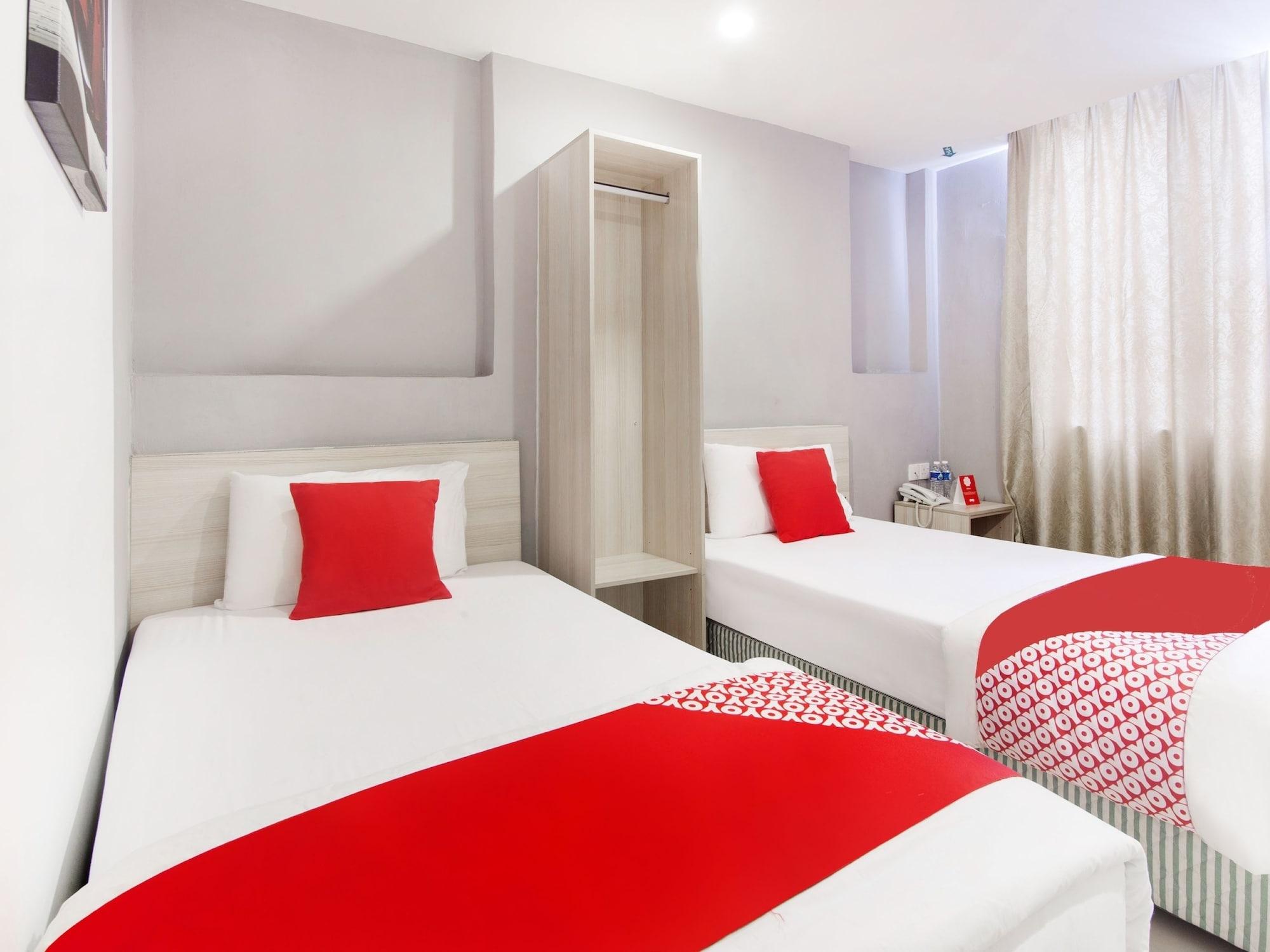Oyo 325 Damansara Inn Petaling Jaya Exterior photo