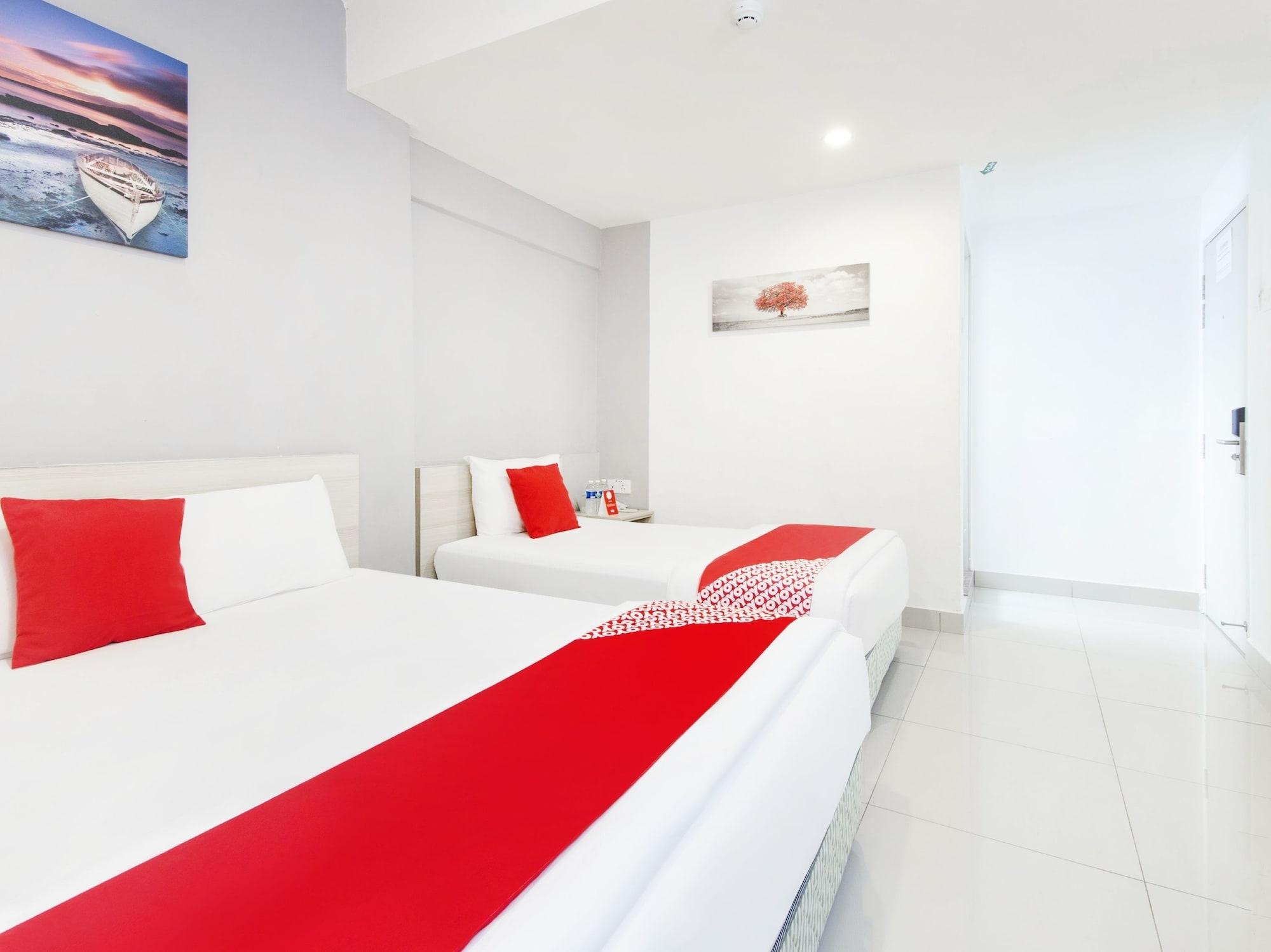Oyo 325 Damansara Inn Petaling Jaya Exterior photo