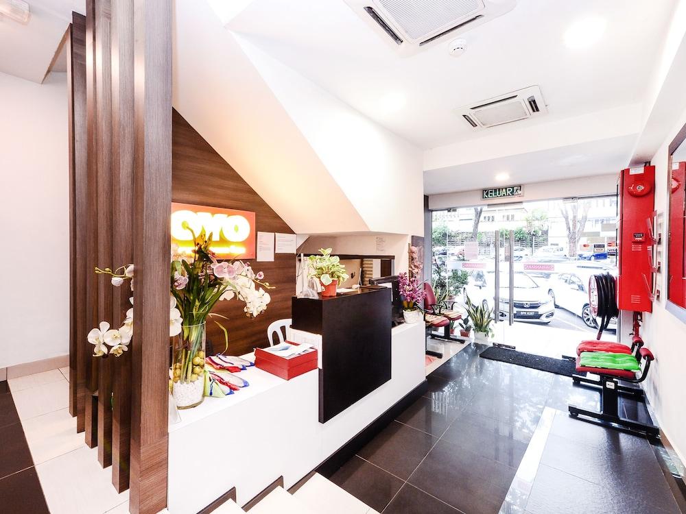 Oyo 325 Damansara Inn Petaling Jaya Exterior photo