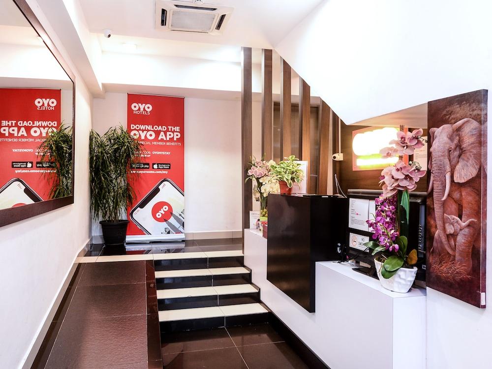 Oyo 325 Damansara Inn Petaling Jaya Exterior photo