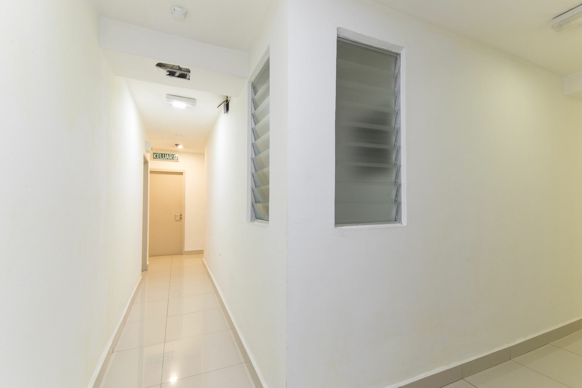 Oyo 325 Damansara Inn Petaling Jaya Exterior photo