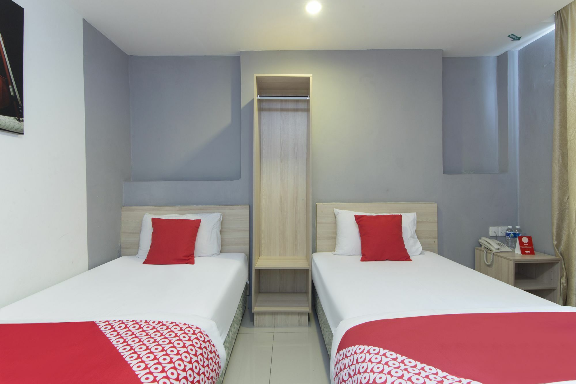 Oyo 325 Damansara Inn Petaling Jaya Exterior photo