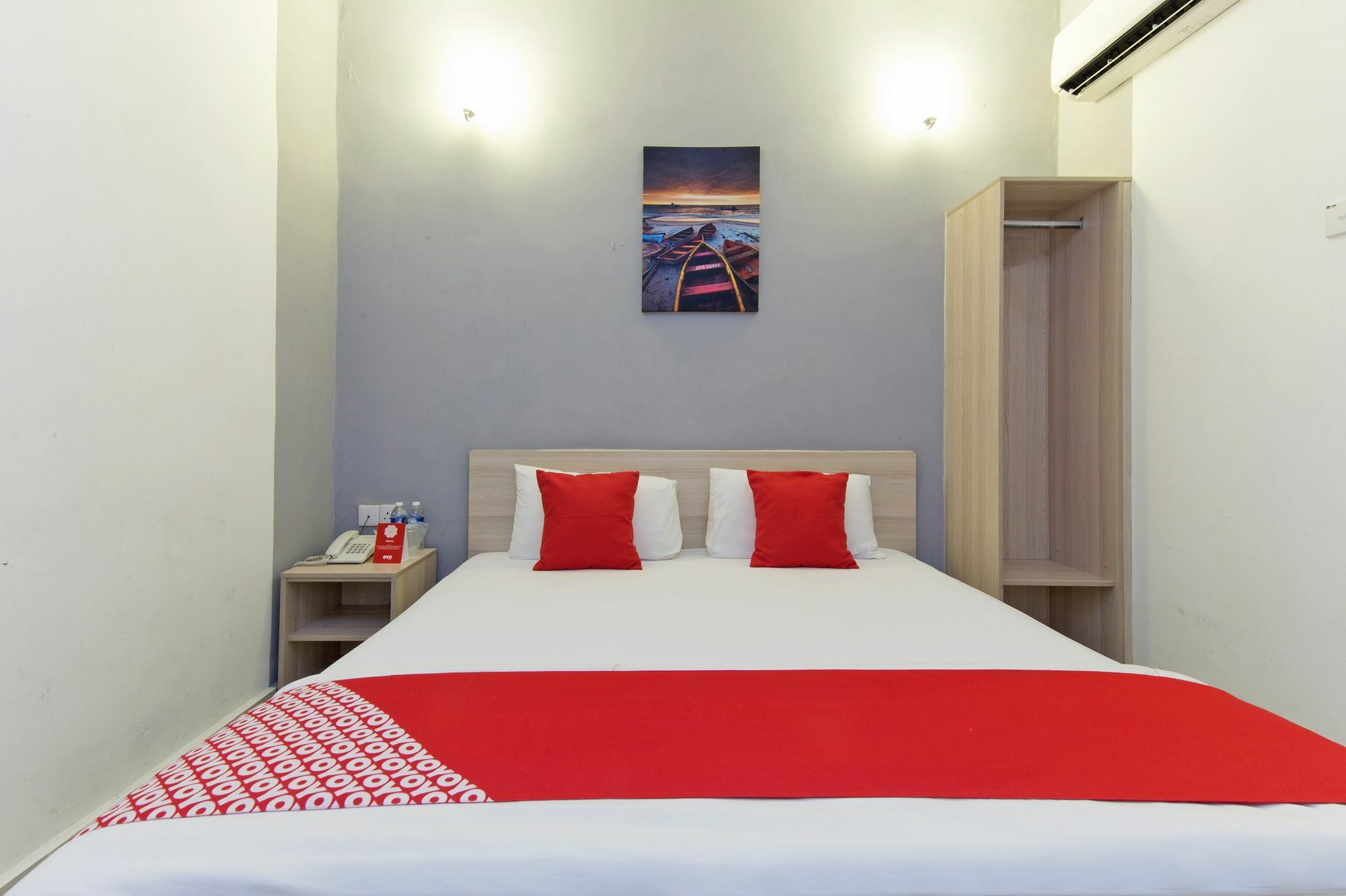Oyo 325 Damansara Inn Petaling Jaya Exterior photo