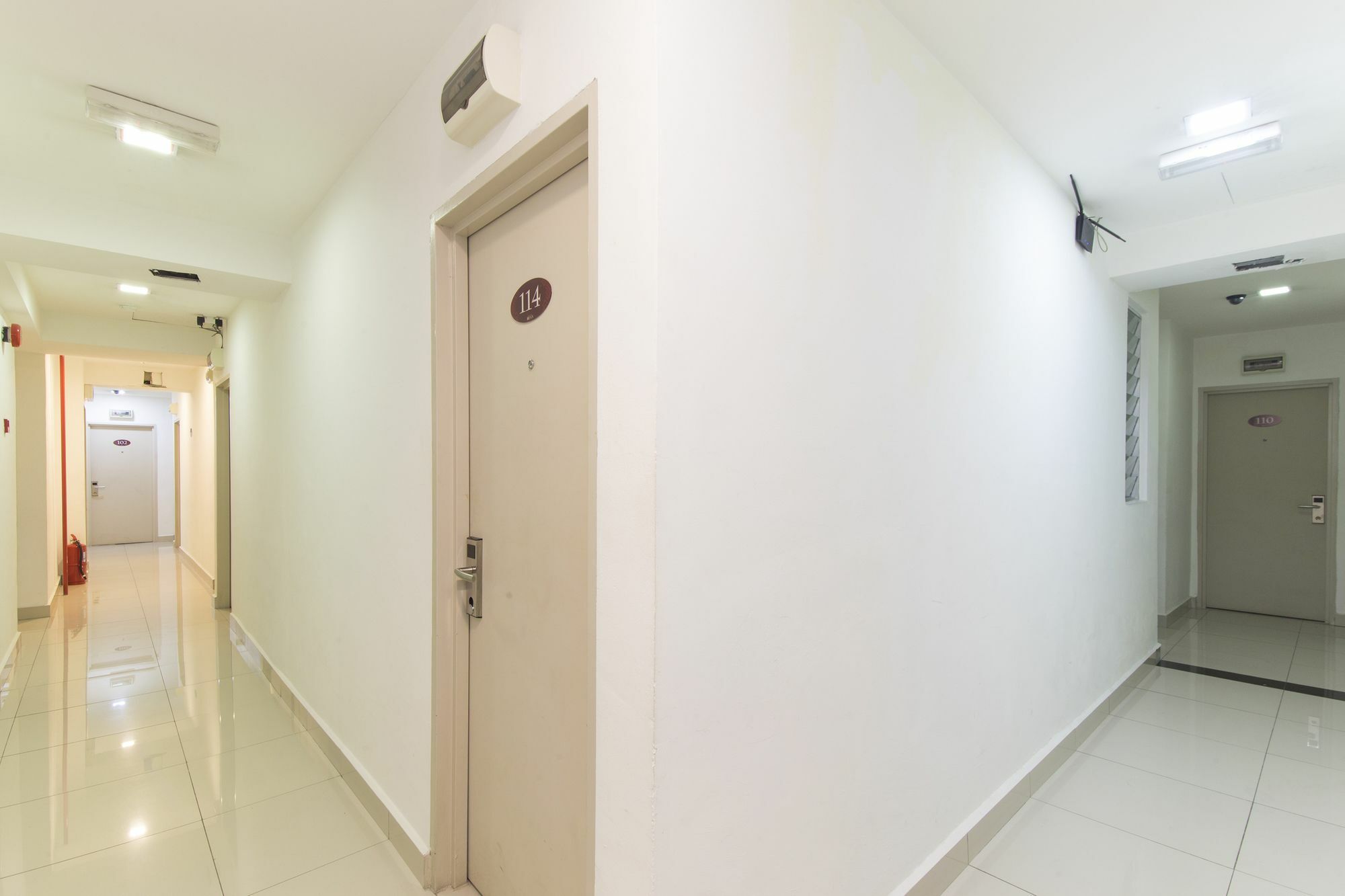 Oyo 325 Damansara Inn Petaling Jaya Exterior photo