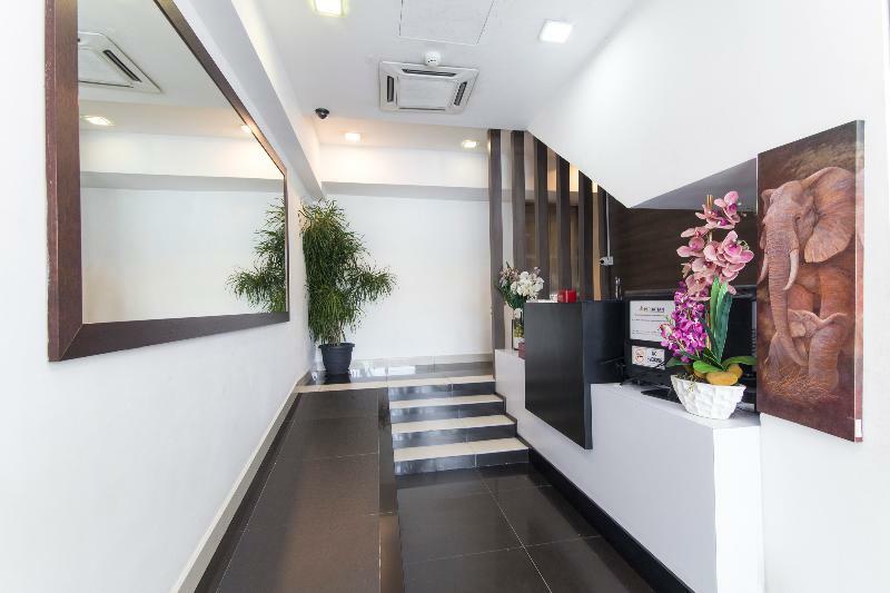 Oyo 325 Damansara Inn Petaling Jaya Exterior photo