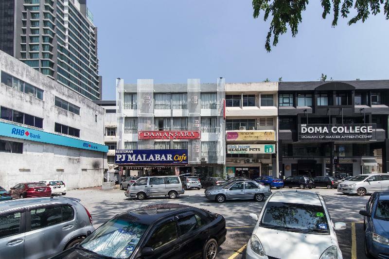 Oyo 325 Damansara Inn Petaling Jaya Exterior photo
