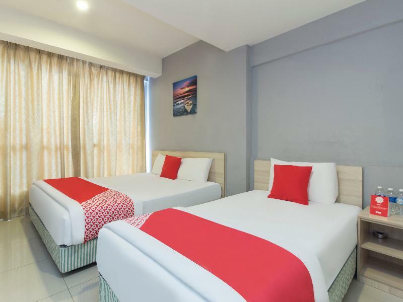 Oyo 325 Damansara Inn Petaling Jaya Exterior photo