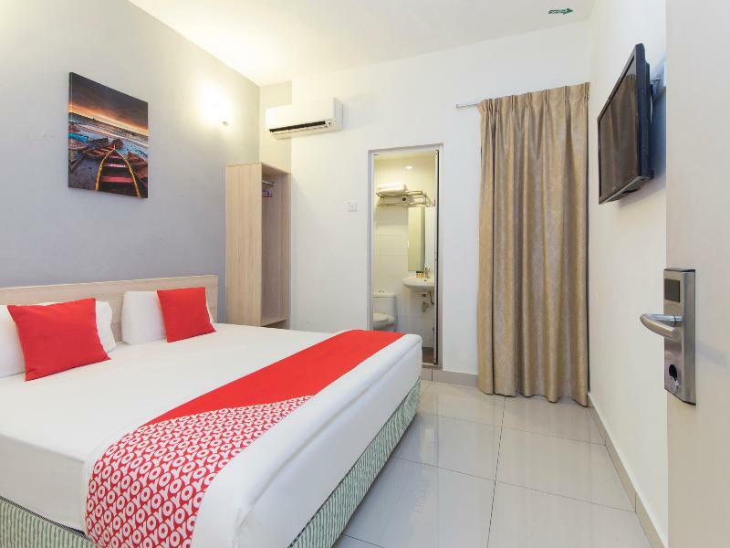 Oyo 325 Damansara Inn Petaling Jaya Exterior photo